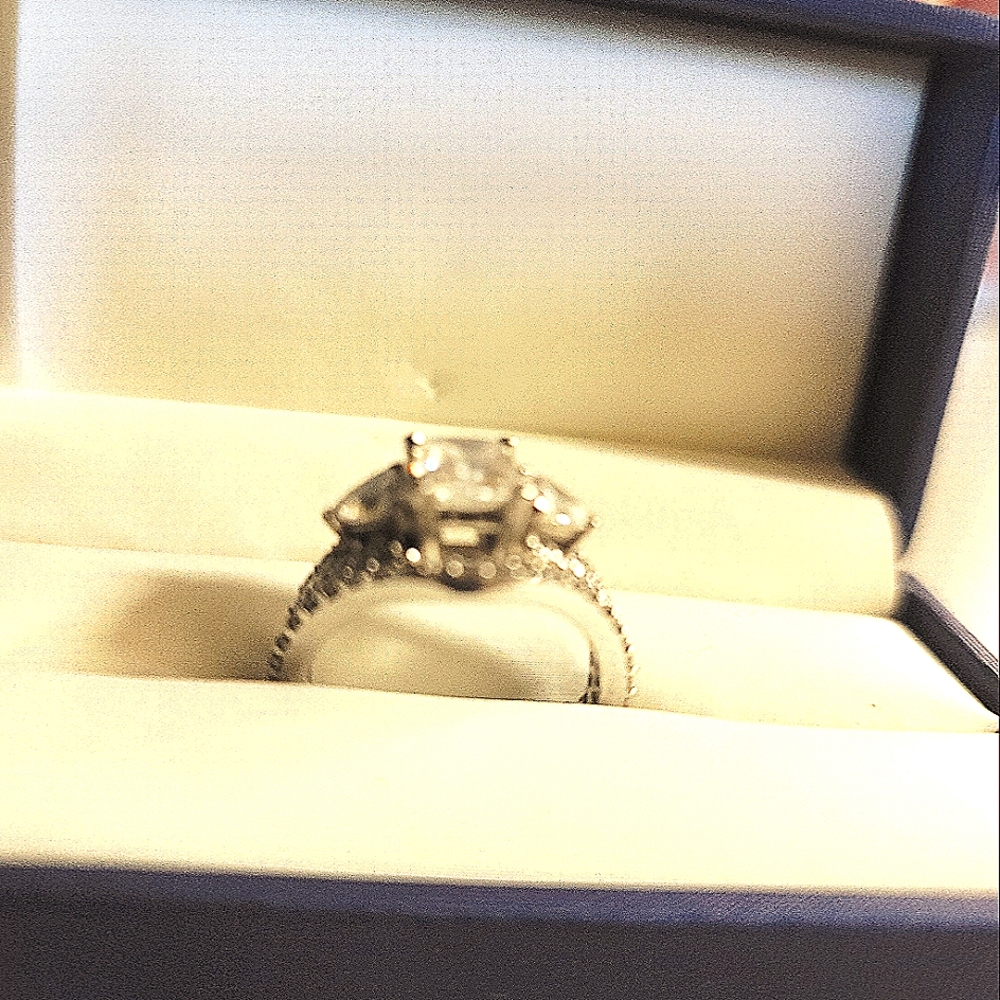 Agape diamonds on a 14k white gold